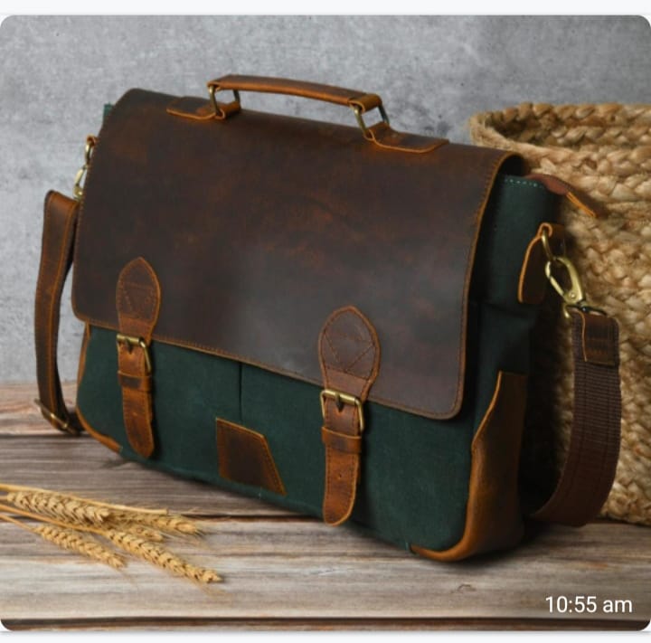 Laptop Messenger Bag